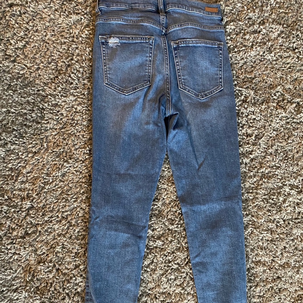 High waisted skinny jeans